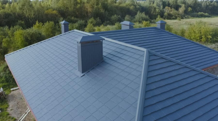 Professional gutter cleaning in Wellsville, OH